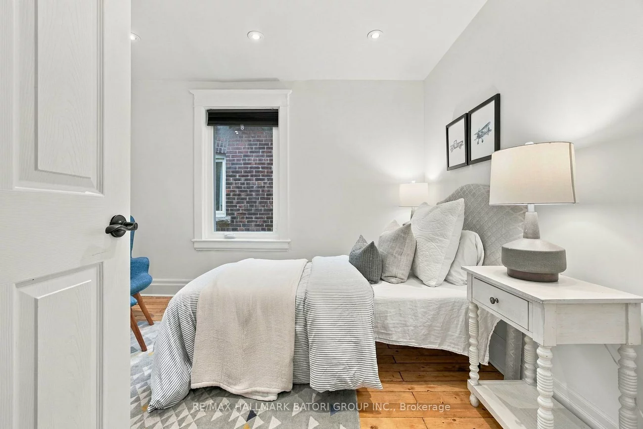 58, Ellsworth, Wychwood, Toronto