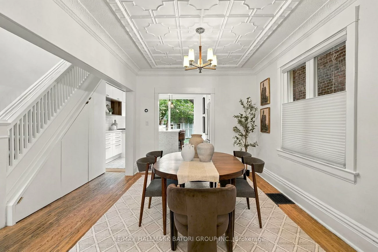 58, Ellsworth, Wychwood, Toronto