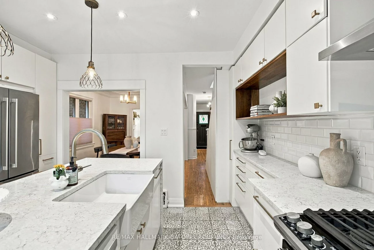 58, Ellsworth, Wychwood, Toronto