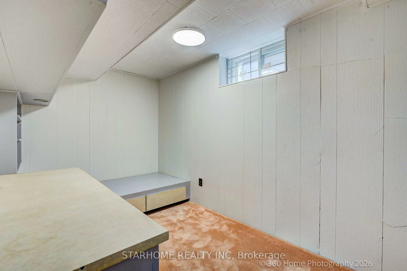 8, Shaughnessy, Henry Farm, Toronto