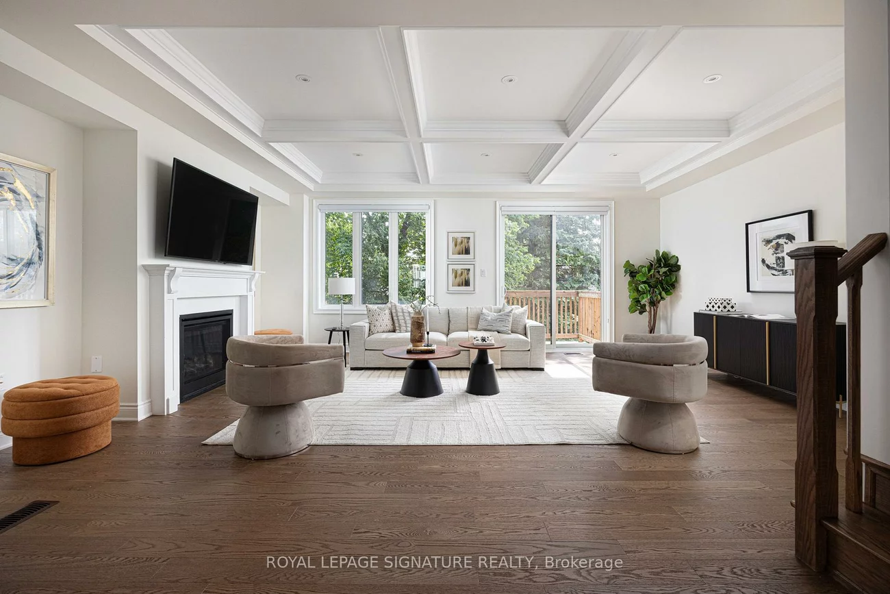 19, Hollyhock, Banbury-Don Mills, Toronto