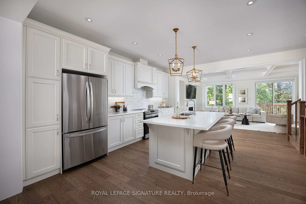 19, Hollyhock, Banbury-Don Mills, Toronto