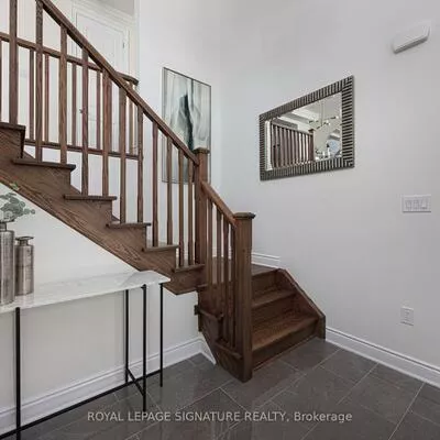 19, Hollyhock, Banbury-Don Mills, Toronto