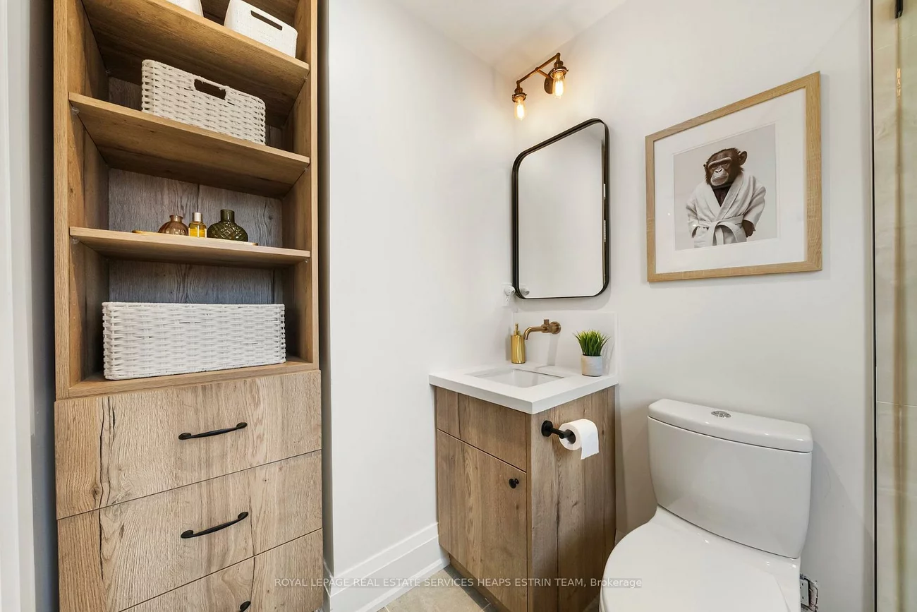 817, Millwood, Leaside, Toronto