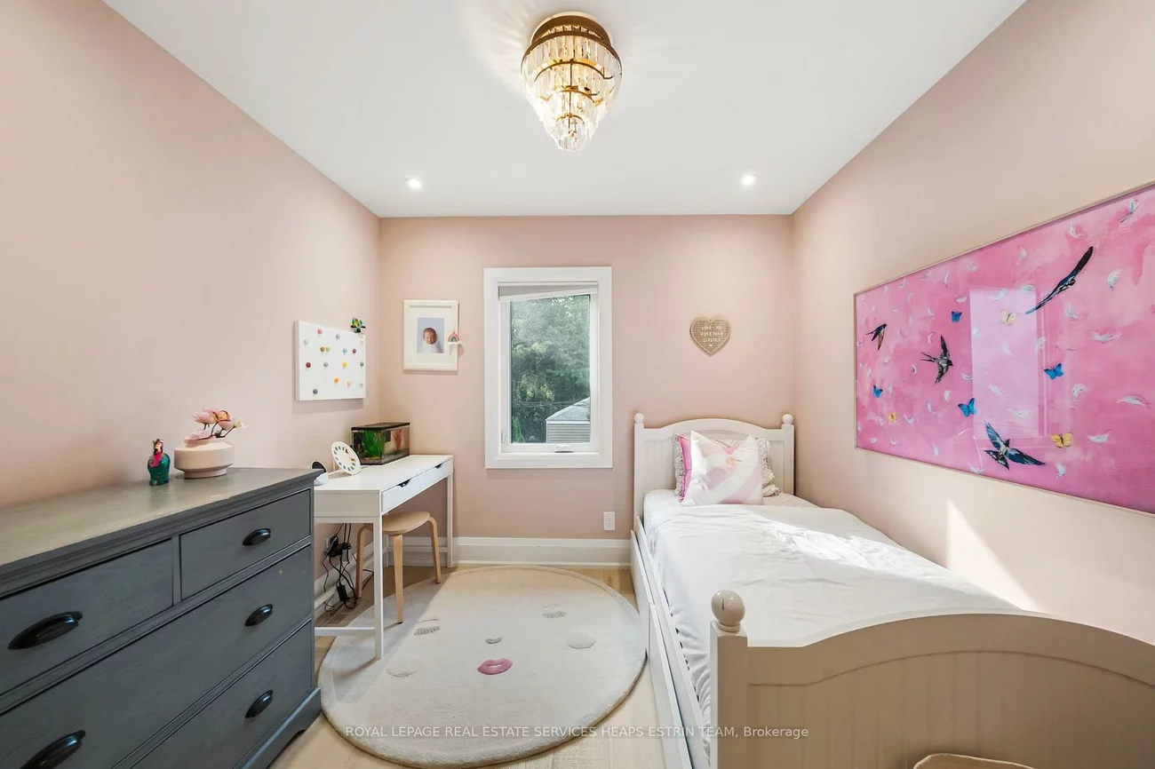 817, Millwood, Leaside, Toronto