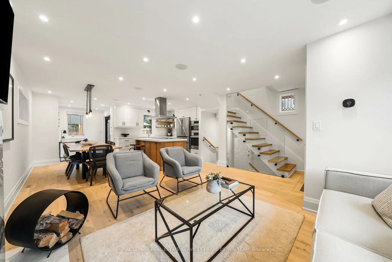 817, Millwood, Leaside, Toronto