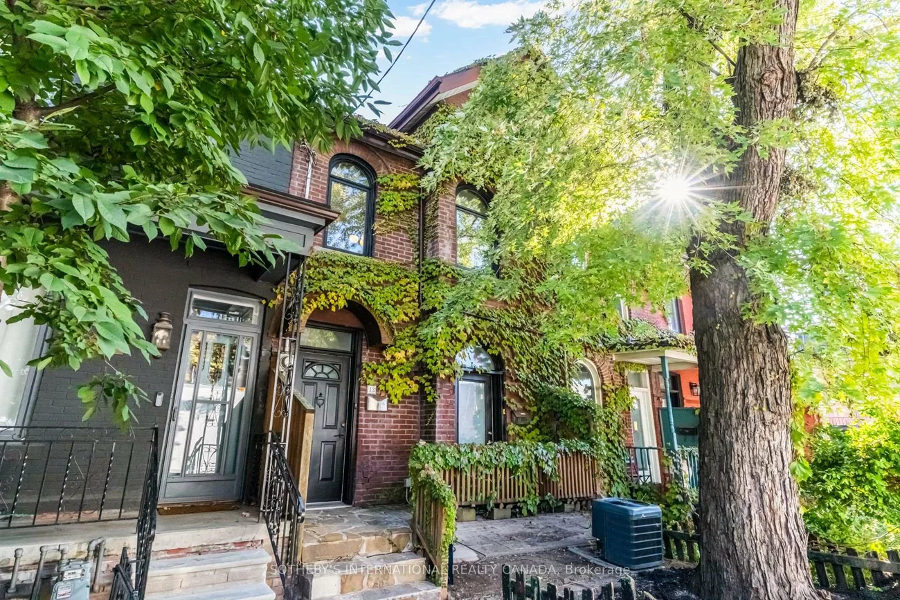 13, Euclid, Trinity-Bellwoods, Toronto