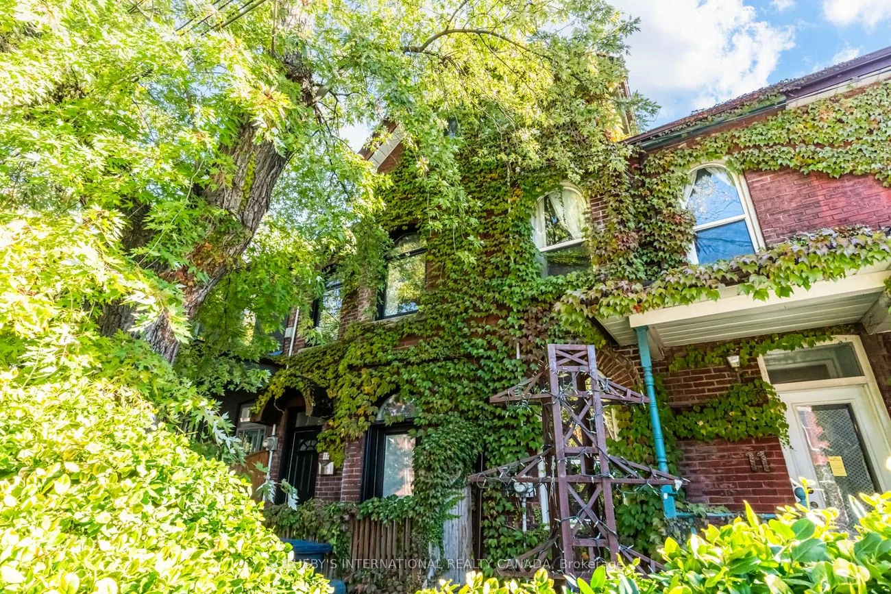 13, Euclid, Trinity-Bellwoods, Toronto