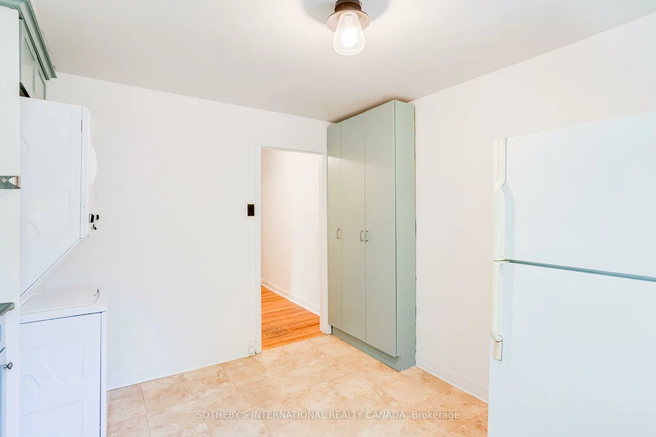 13, Euclid, Trinity-Bellwoods, Toronto