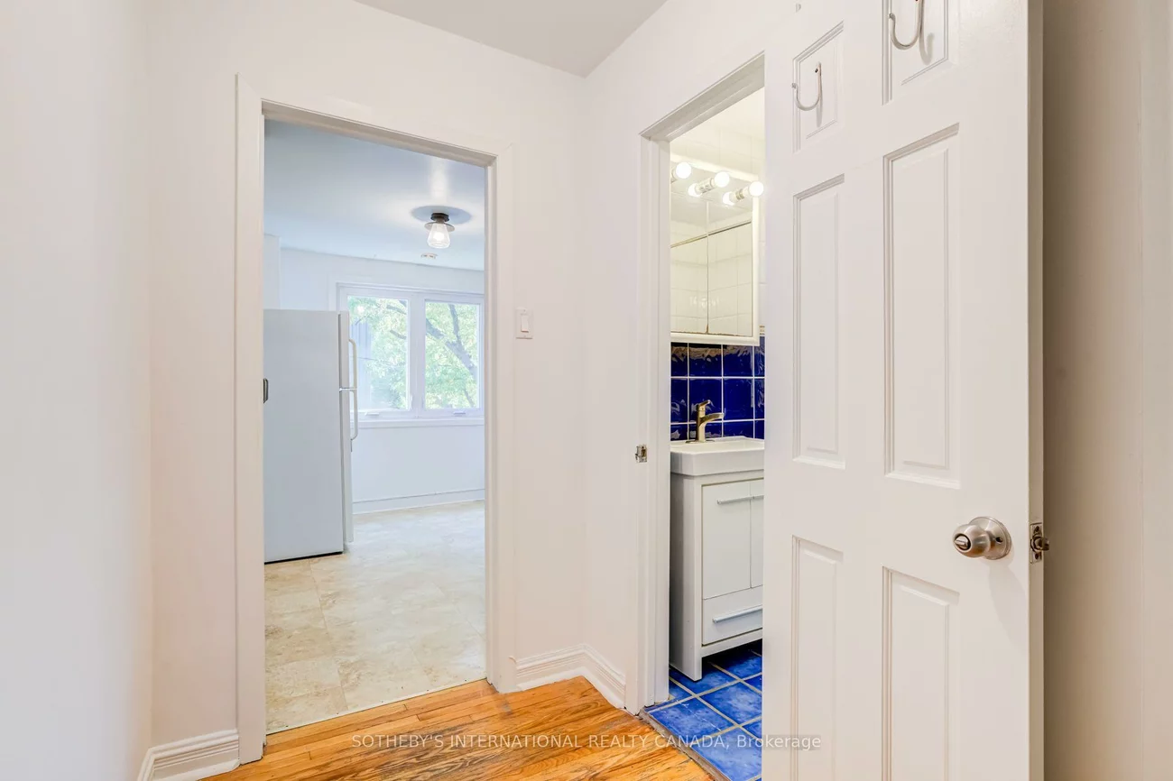 13, Euclid, Trinity-Bellwoods, Toronto