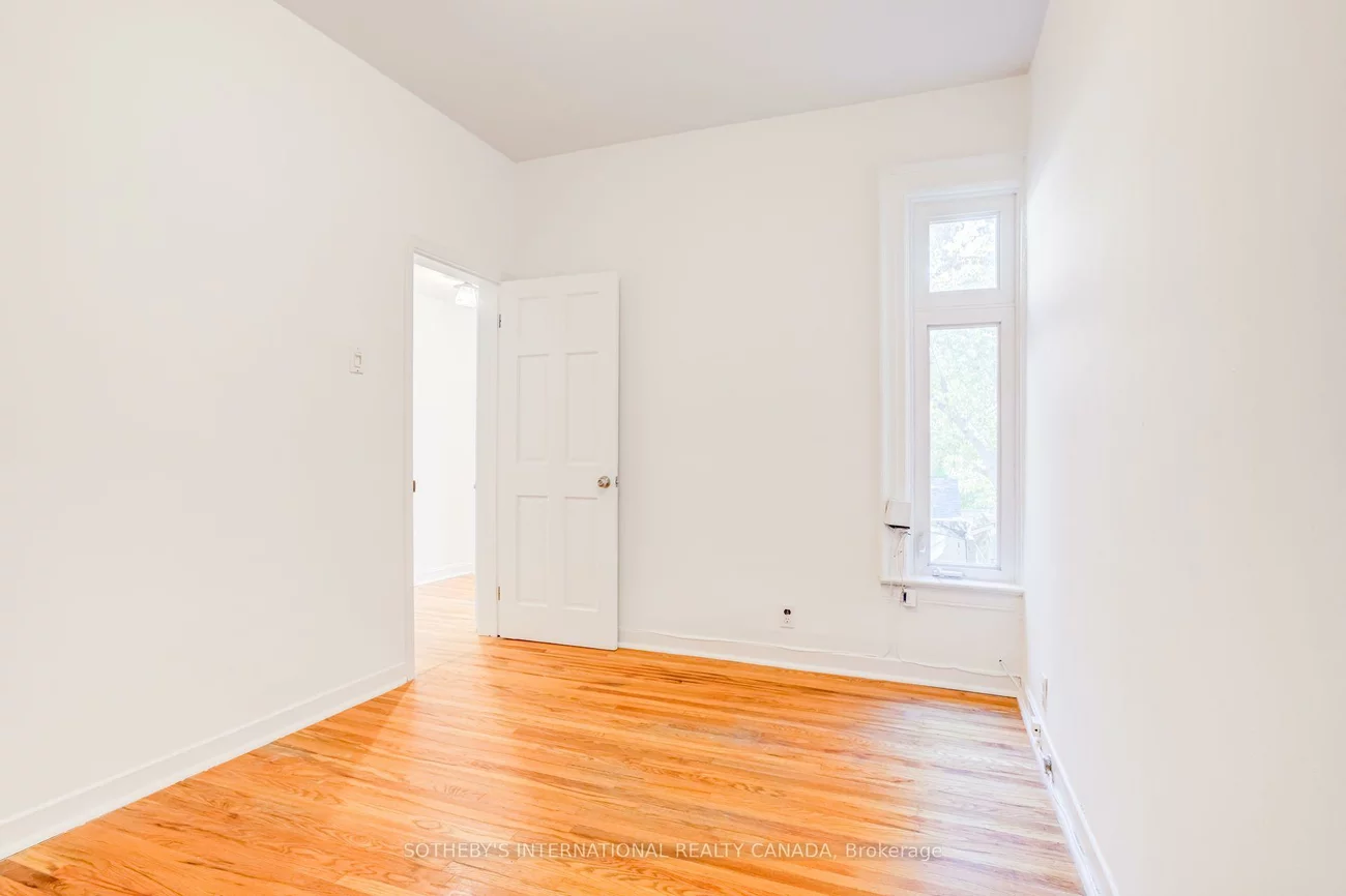 13, Euclid, Trinity-Bellwoods, Toronto