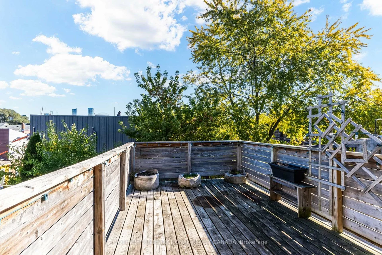 13, Euclid, Trinity-Bellwoods, Toronto
