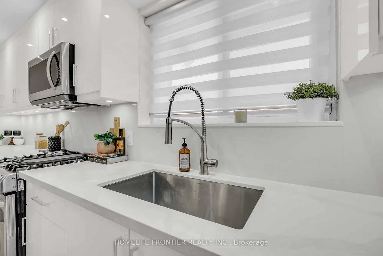 61, Sundial, Victoria Village, Toronto