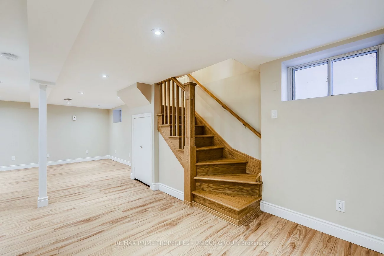 291, Jedburgh, Lawrence Park North, Toronto
