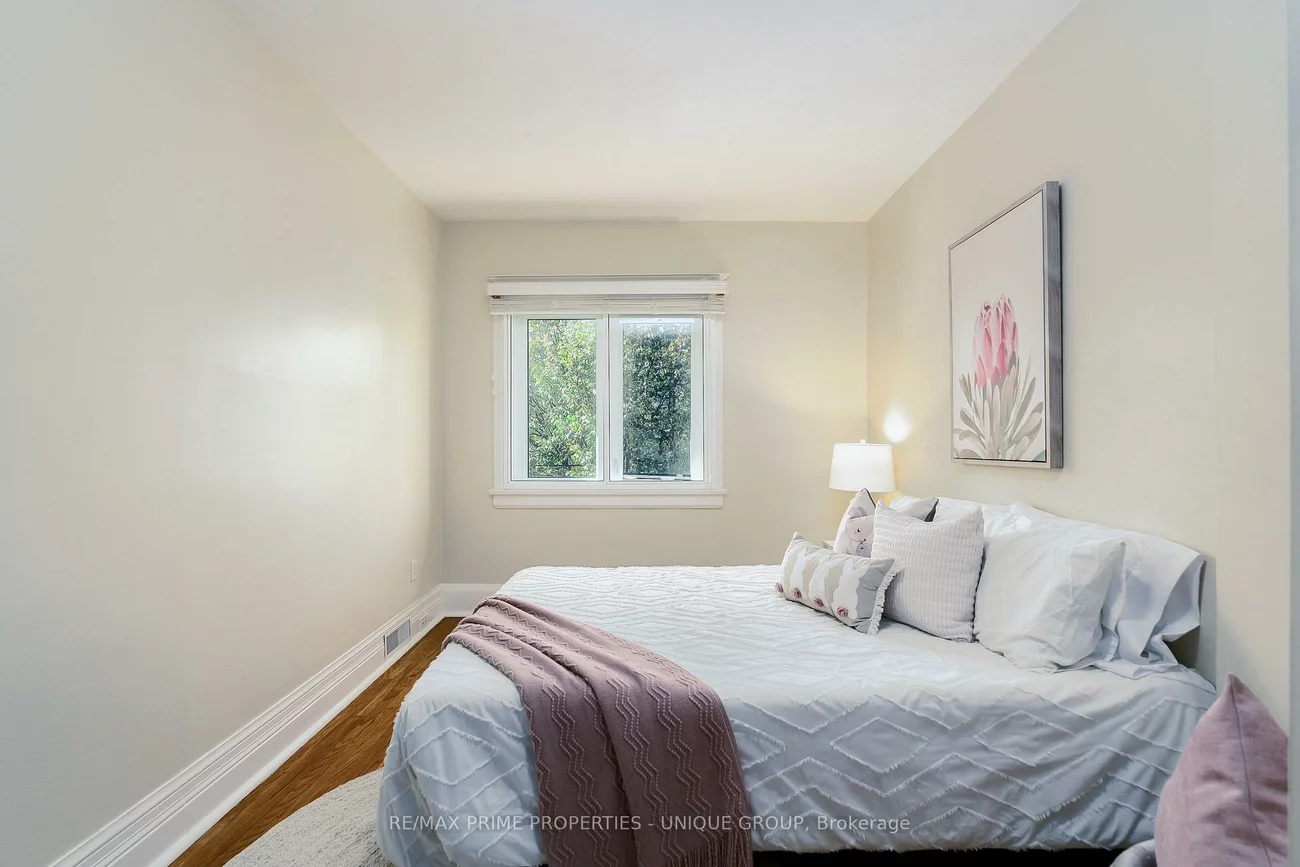 291, Jedburgh, Lawrence Park North, Toronto
