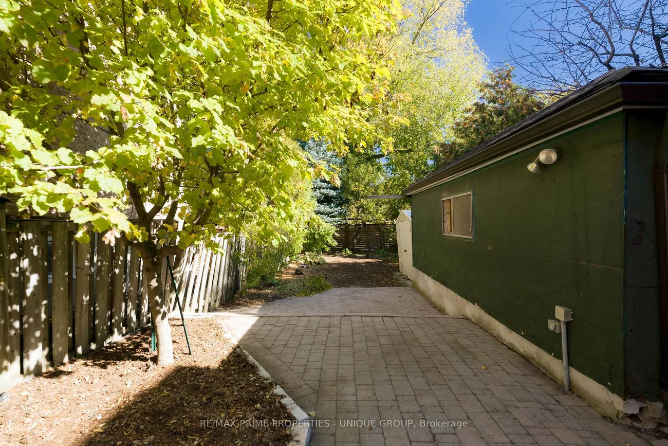 291, Jedburgh, Lawrence Park North, Toronto