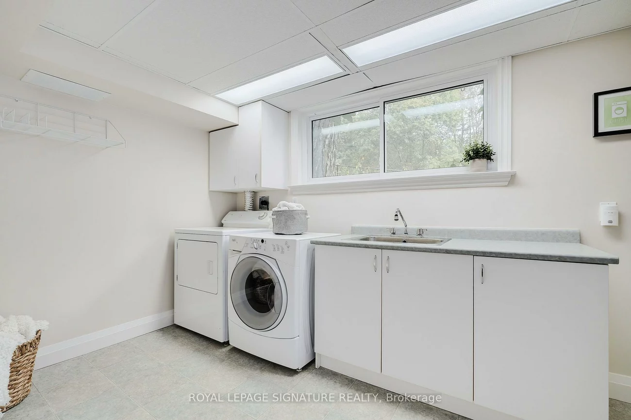 11, Bellbury, Don Valley Village, Toronto