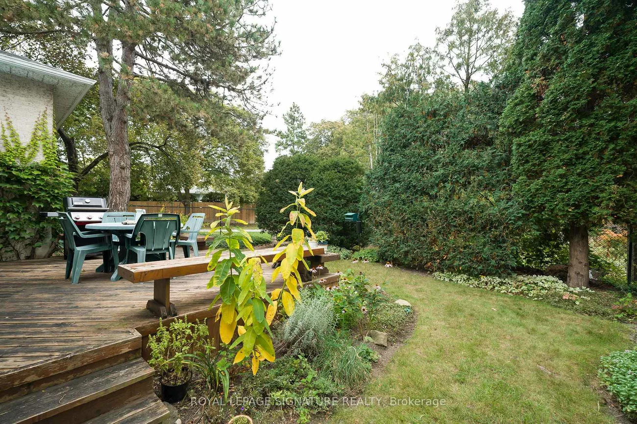 11, Bellbury, Don Valley Village, Toronto