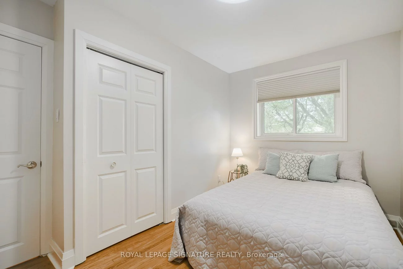 11, Bellbury, Don Valley Village, Toronto