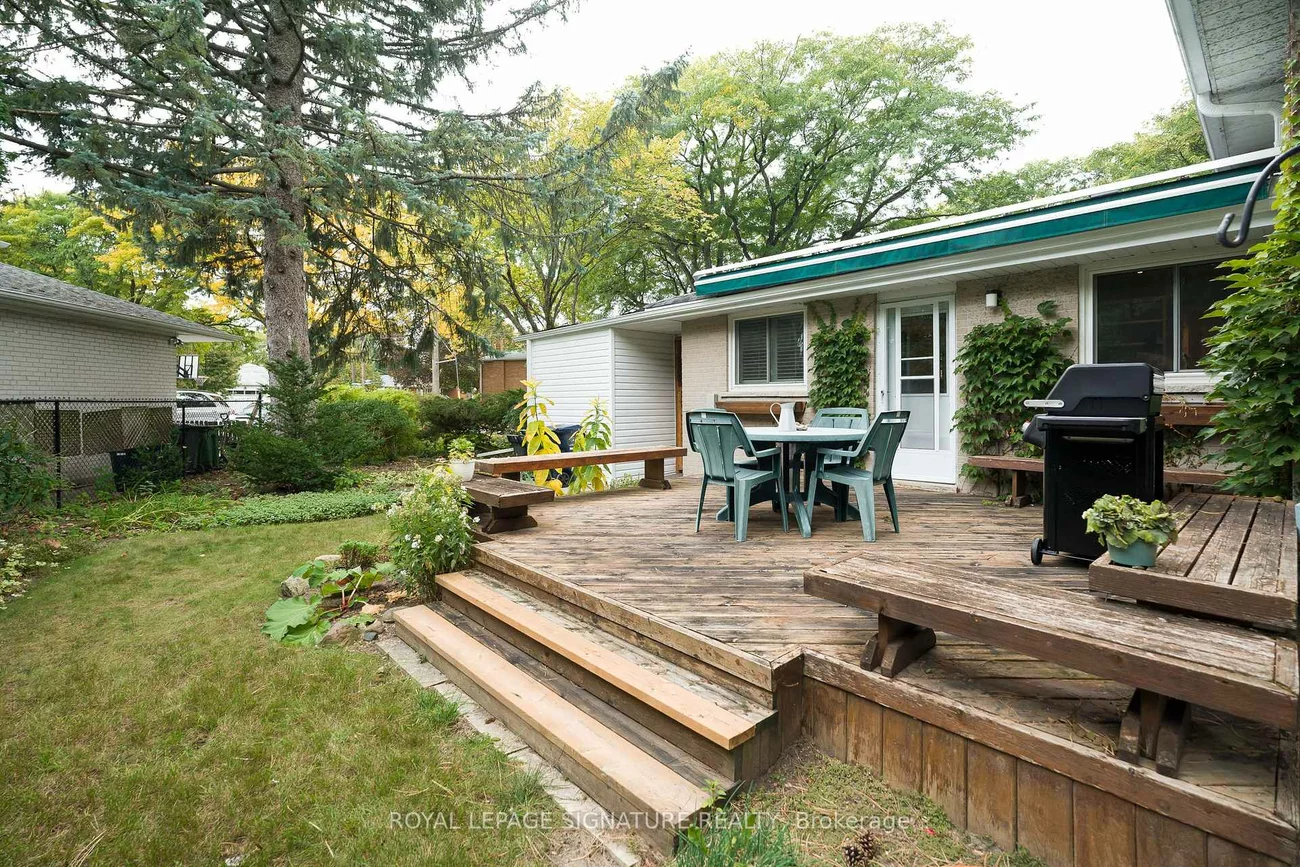 11, Bellbury, Don Valley Village, Toronto