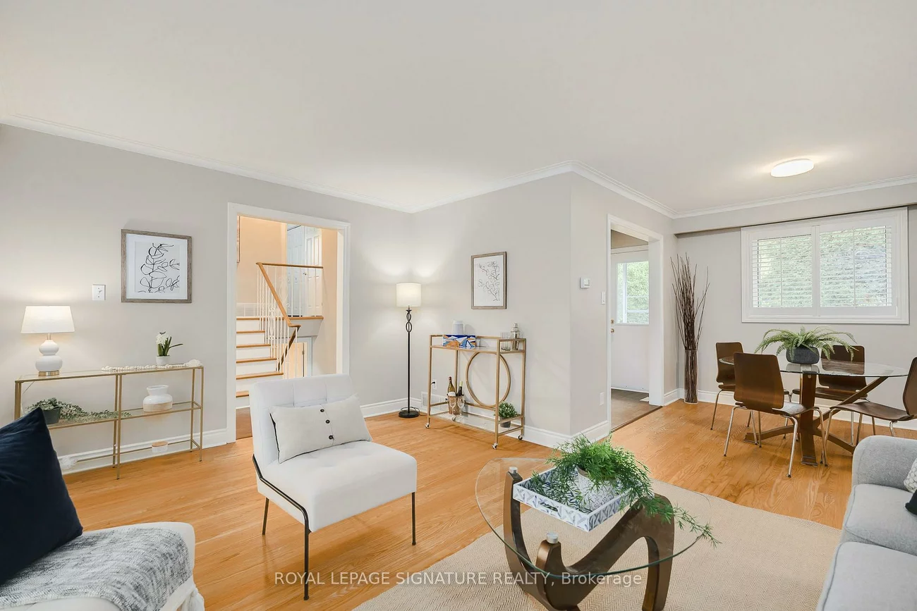 11, Bellbury, Don Valley Village, Toronto