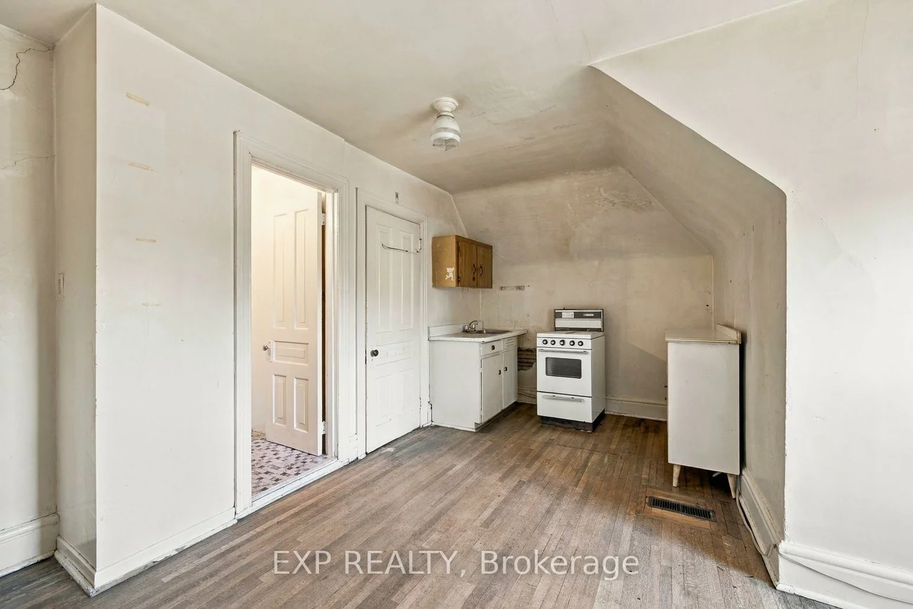101, Beatrice, Trinity-Bellwoods, Toronto