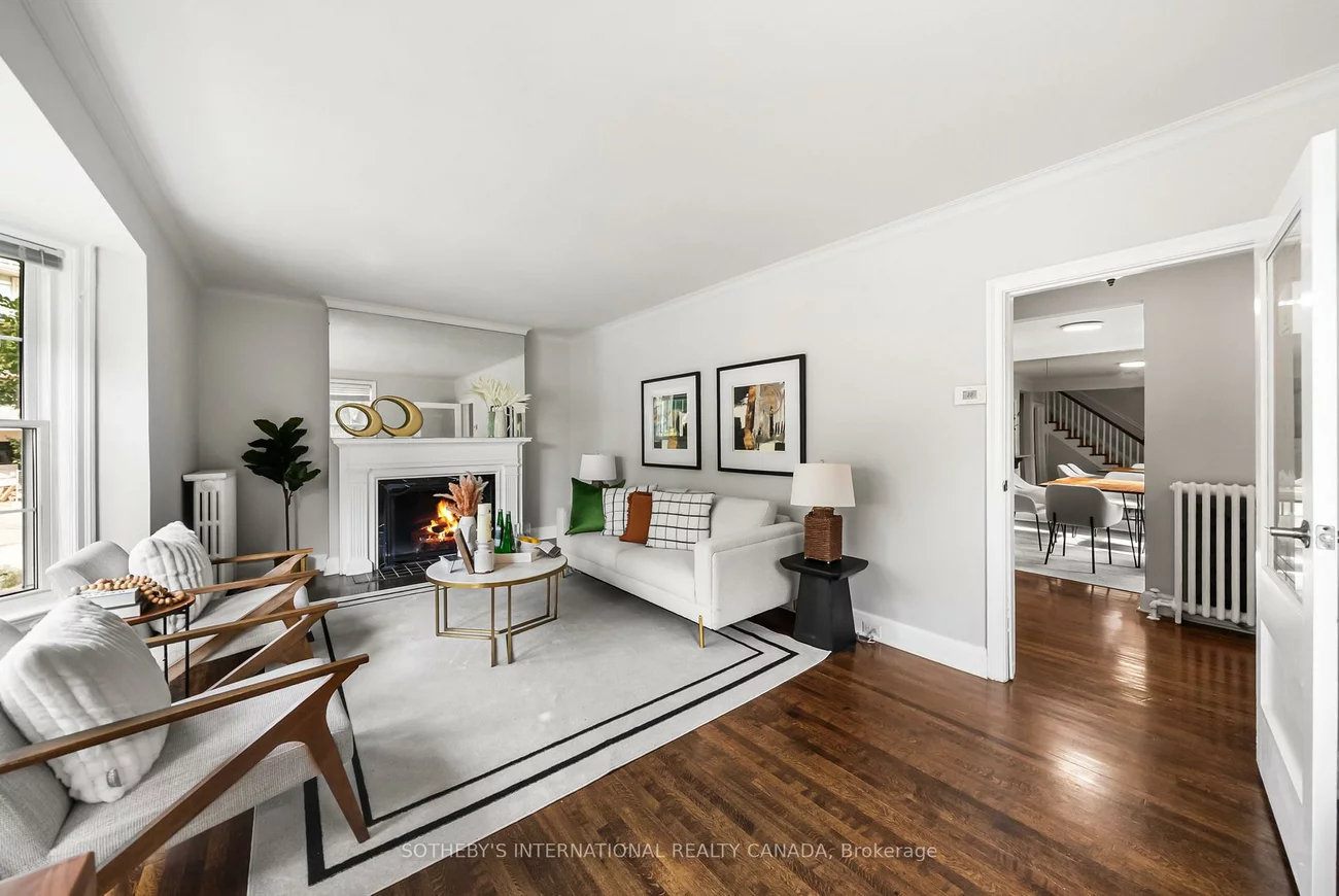 29, Highbourne, Yonge-St. Clair, Toronto
