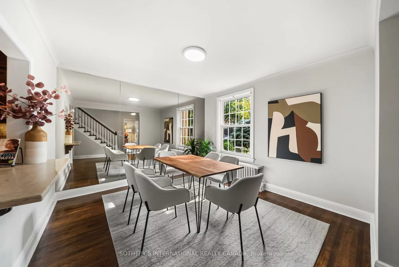 29, Highbourne, Yonge-St. Clair, Toronto