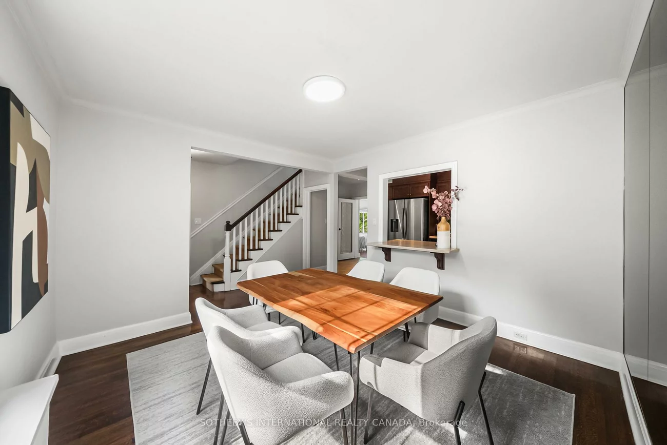29, Highbourne, Yonge-St. Clair, Toronto
