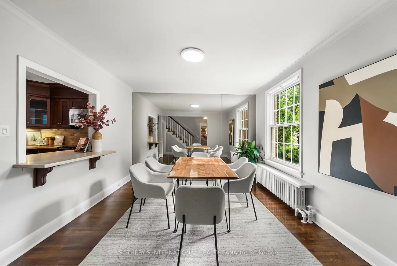 29, Highbourne, Yonge-St. Clair, Toronto