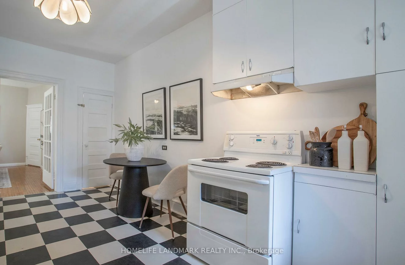35, Dupont, Annex, Toronto