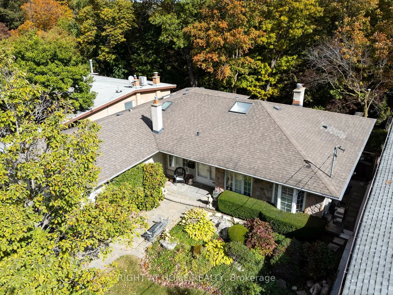89, Page, Bayview Village, Toronto