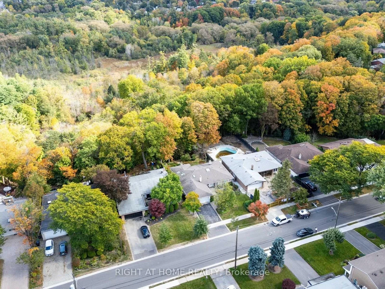 89, Page, Bayview Village, Toronto