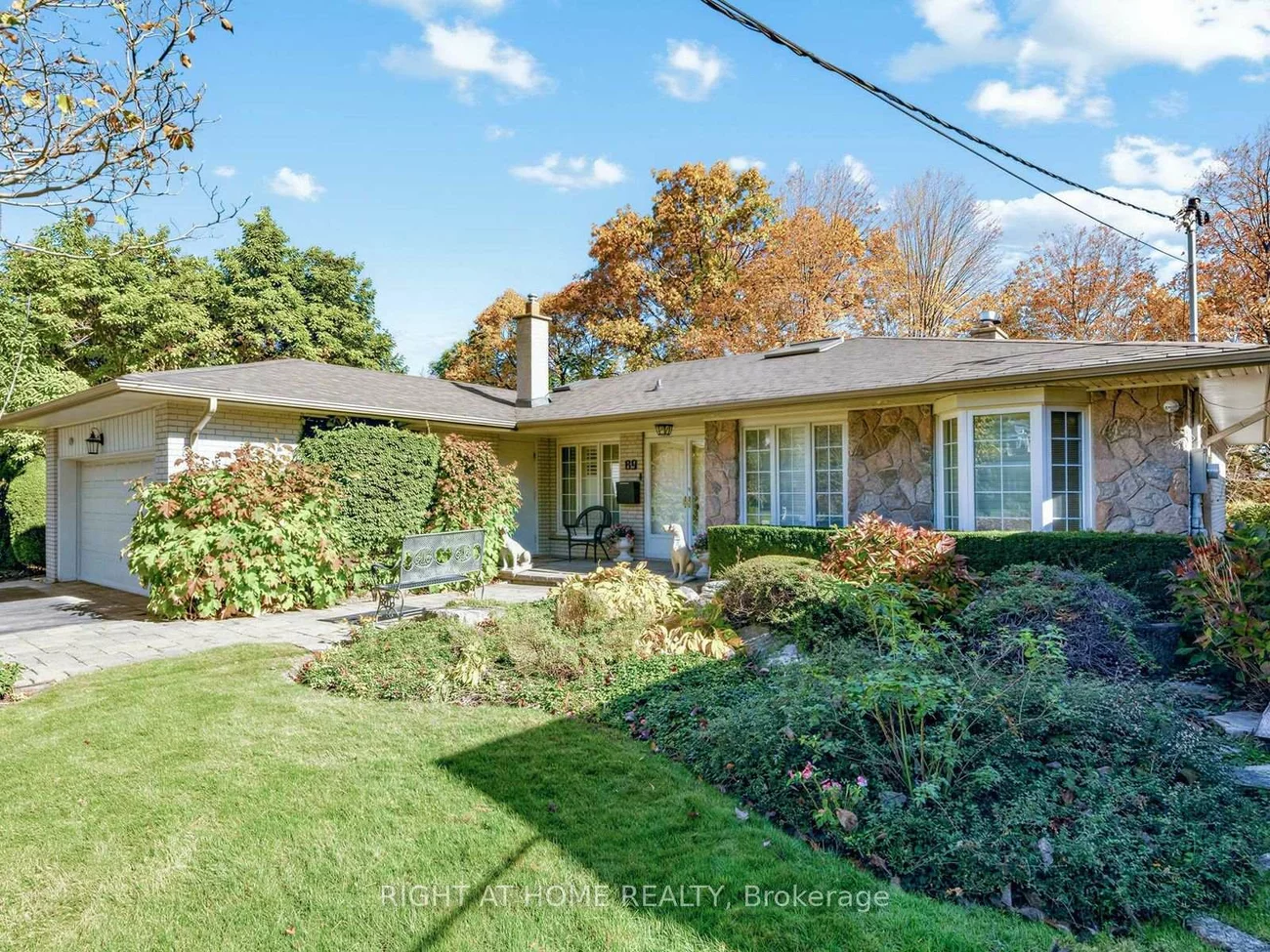 89, Page, Bayview Village, Toronto
