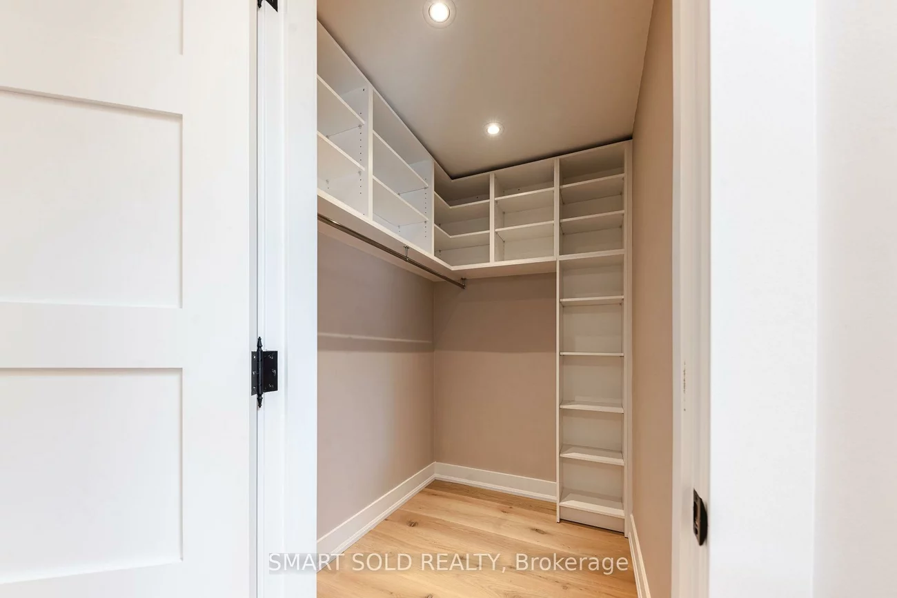 231, Hounslow, Willowdale West, Toronto