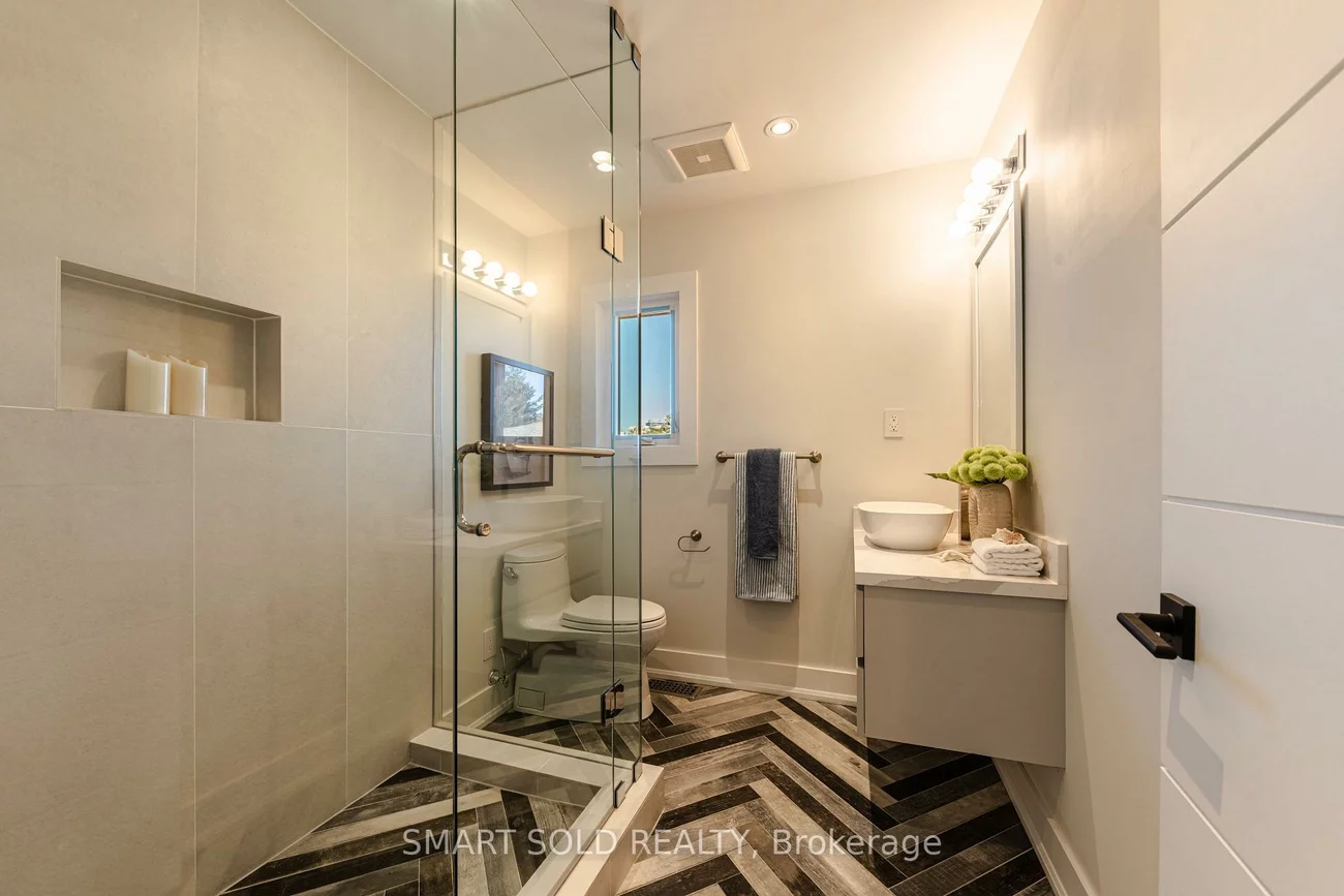 231, Hounslow, Willowdale West, Toronto