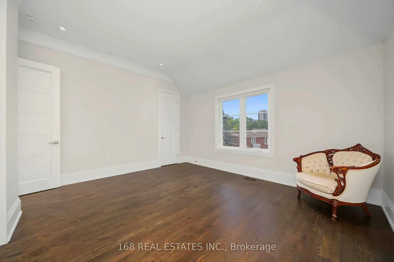 53, Athabaska, Newtonbrook East, Toronto