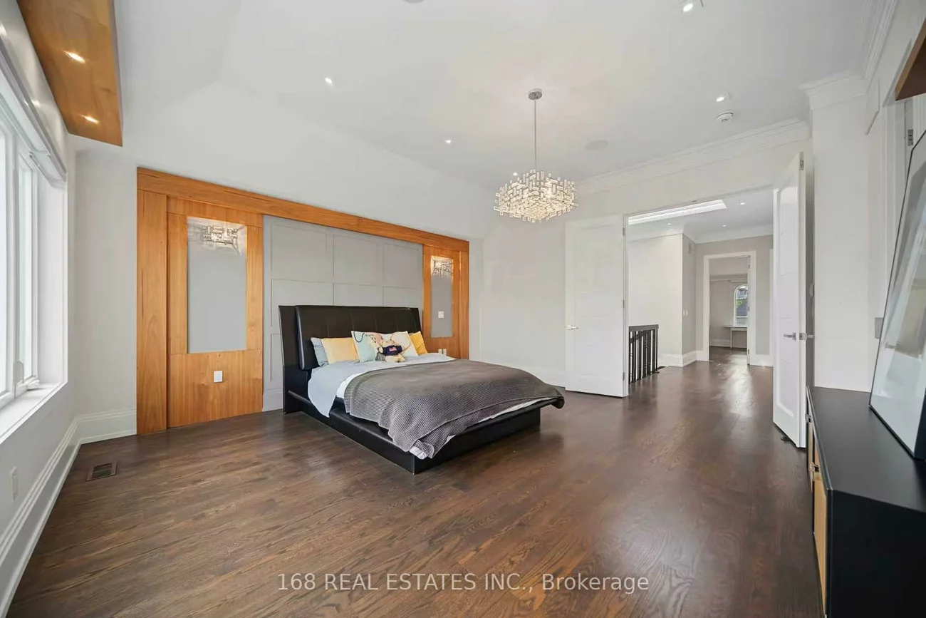 53, Athabaska, Newtonbrook East, Toronto