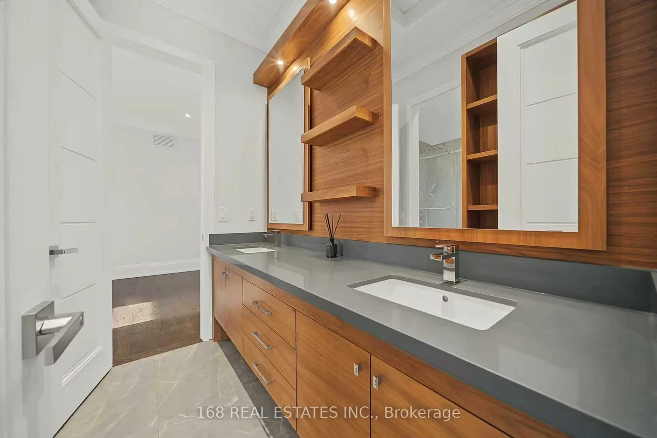 53, Athabaska, Newtonbrook East, Toronto
