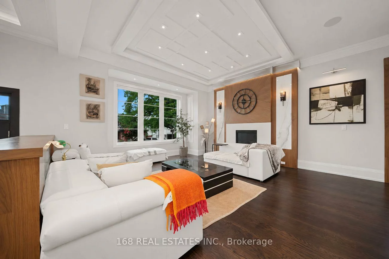 53, Athabaska, Newtonbrook East, Toronto