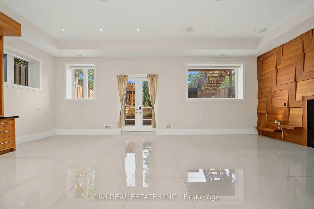 53, Athabaska, Newtonbrook East, Toronto