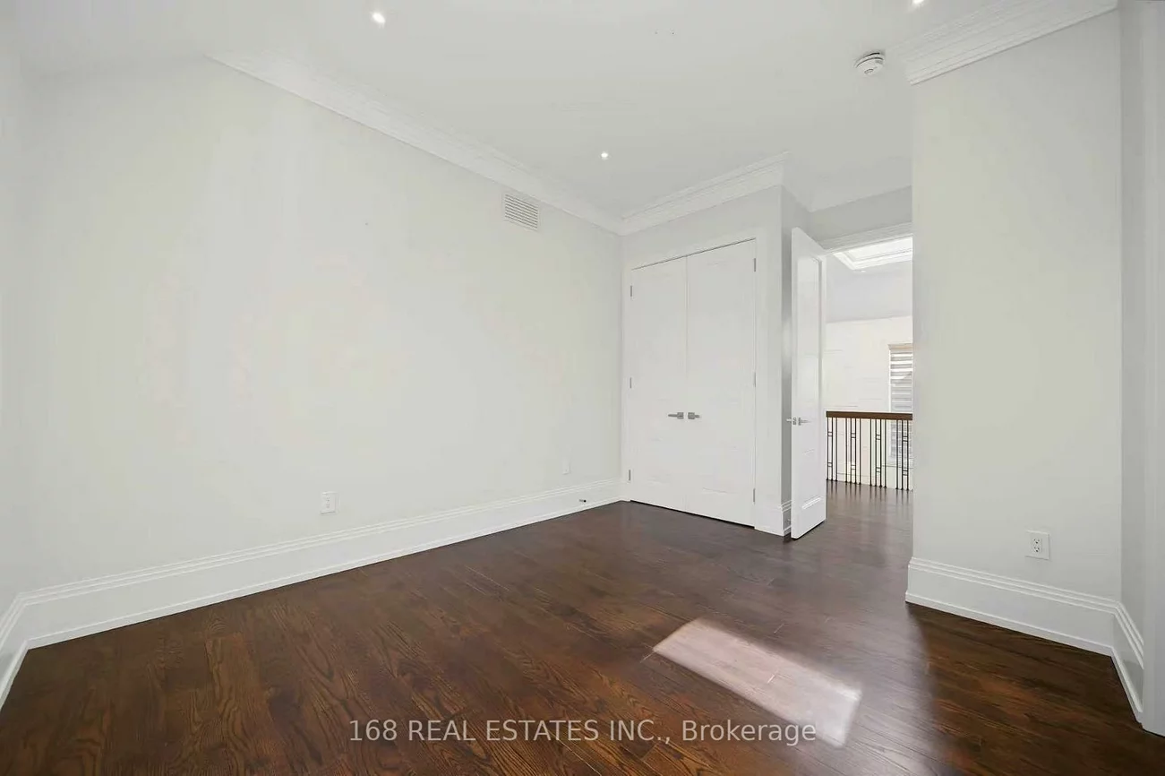 53, Athabaska, Newtonbrook East, Toronto