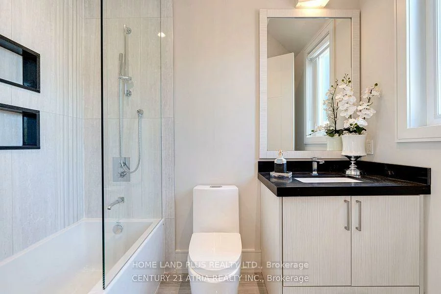225, Northwood, Newtonbrook East, Toronto