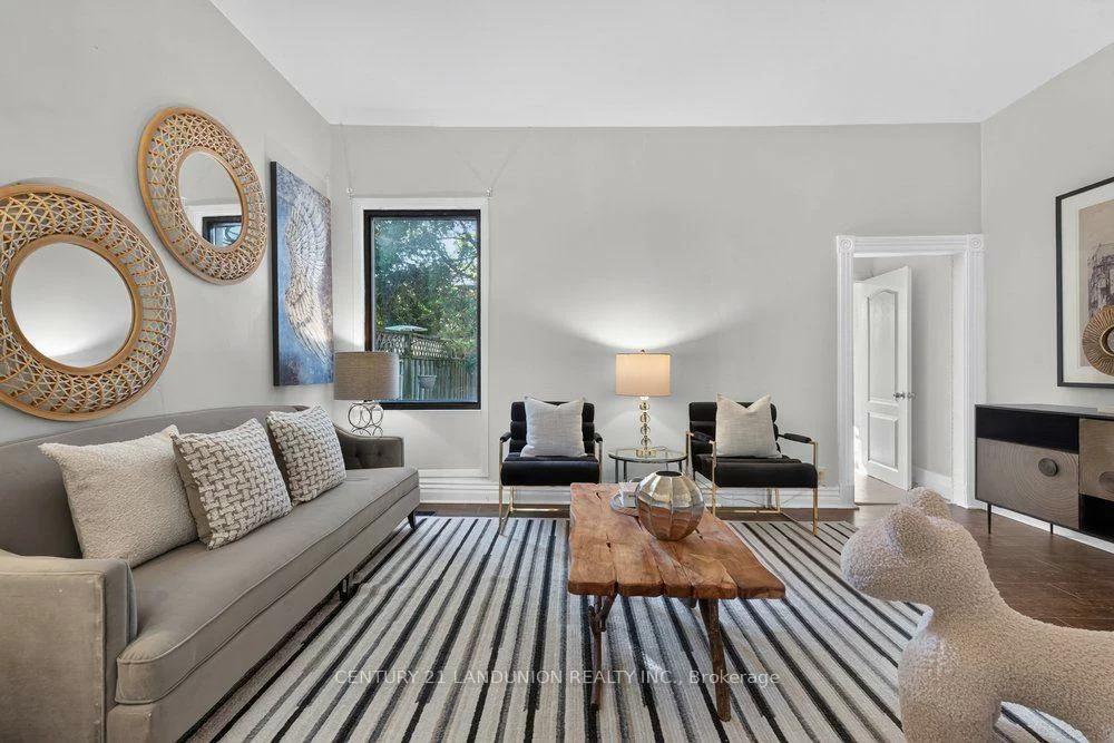 469, Richmond, Moss Park, Toronto