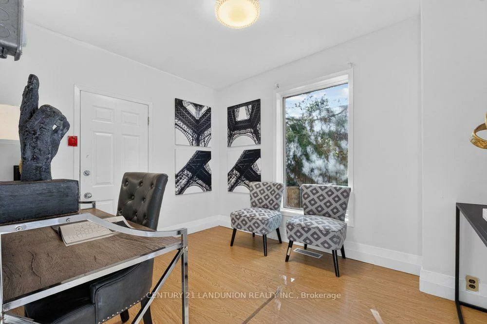 469, Richmond, Moss Park, Toronto