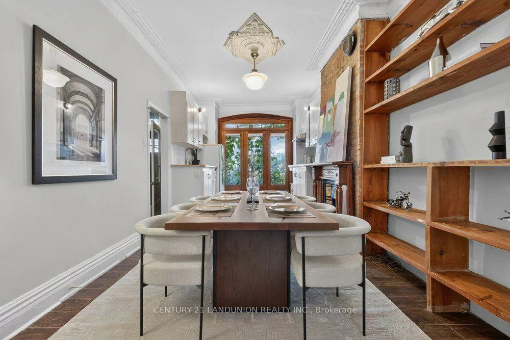 469, Richmond, Moss Park, Toronto