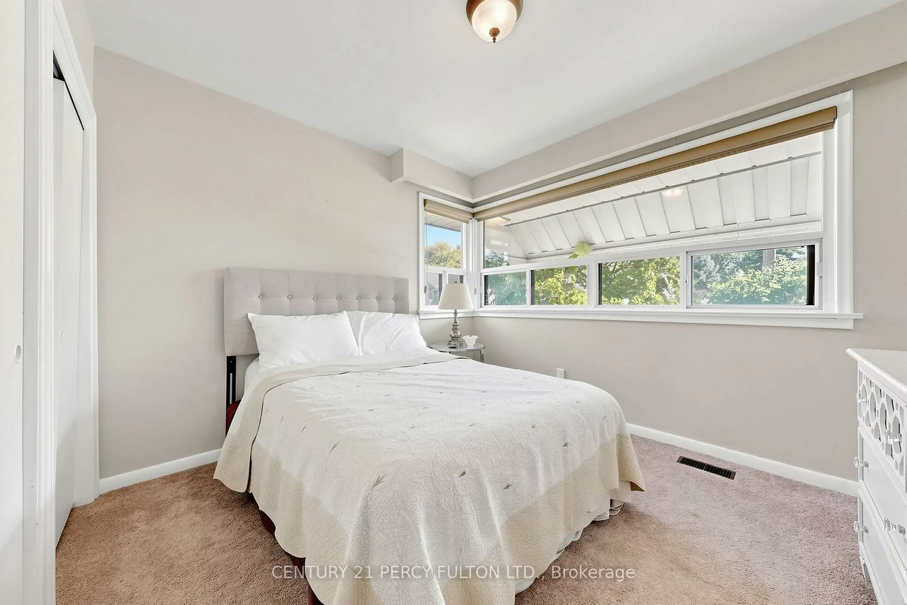 8, Wallbridge, Willowdale West, Toronto
