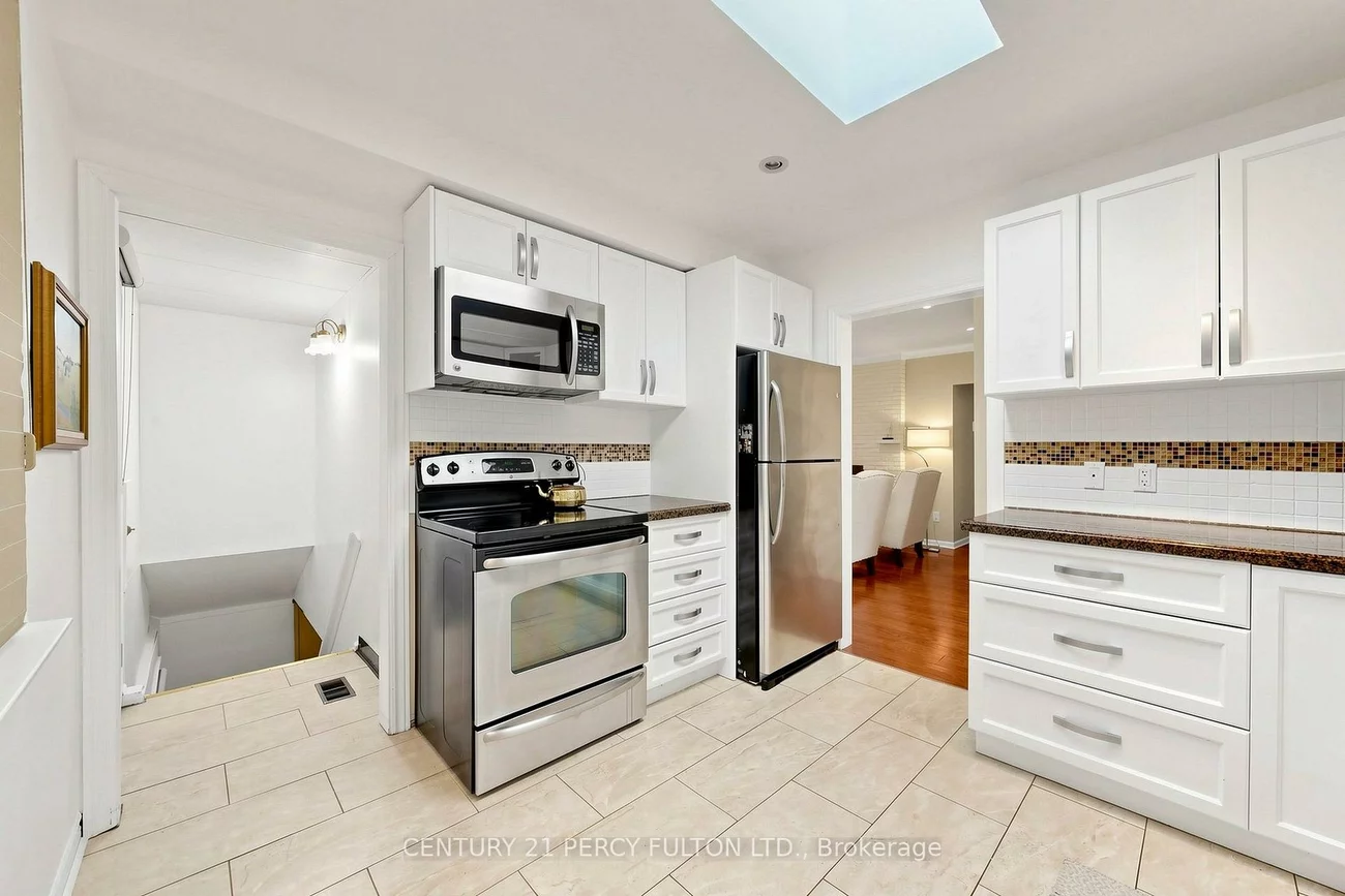 8, Wallbridge, Willowdale West, Toronto