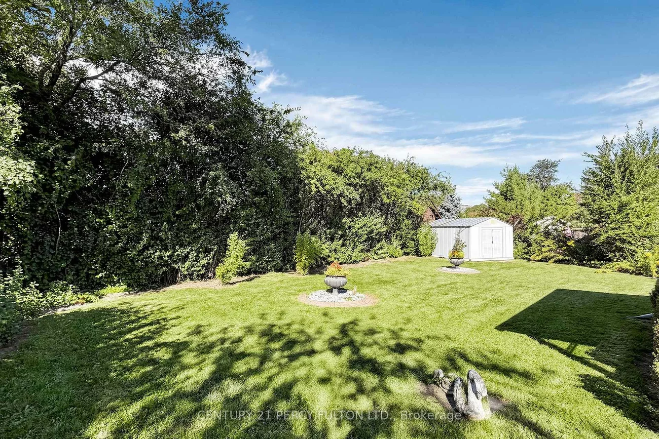 8, Wallbridge, Willowdale West, Toronto