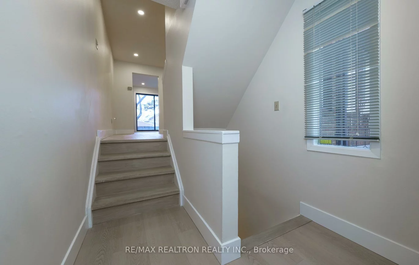 409, Melita, Wychwood, Toronto